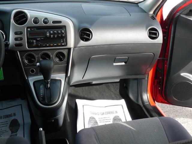 Toyota Matrix 2003 photo 23