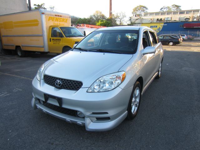 Toyota Matrix 2004 photo 4