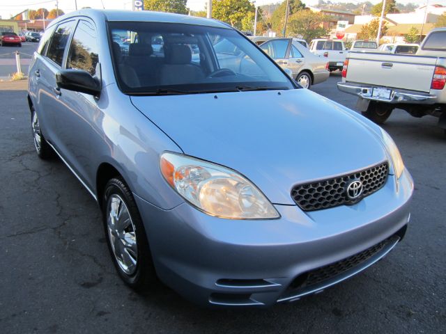 Toyota Matrix 2004 photo 2