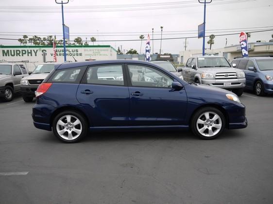 Toyota Matrix 2004 photo 1