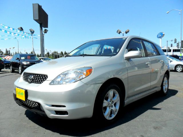 Toyota Matrix 2004 photo 1