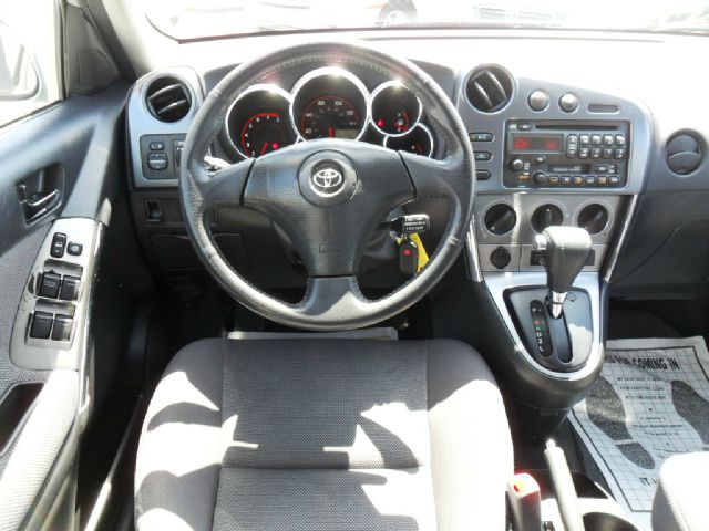 Toyota Matrix 2004 photo 5