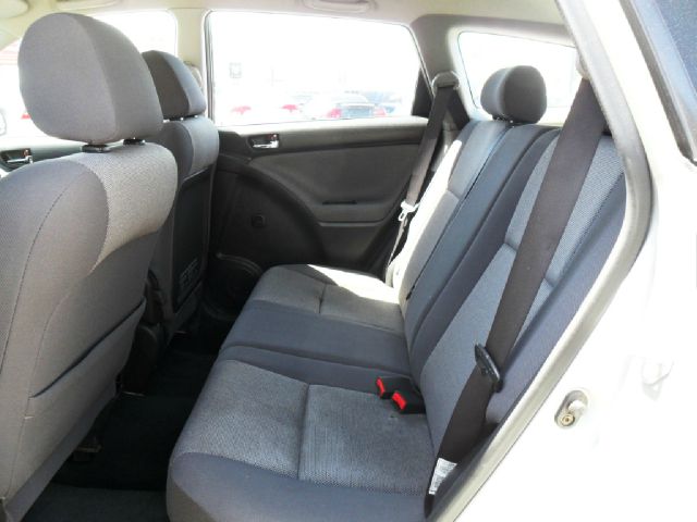 Toyota Matrix 2004 photo 7