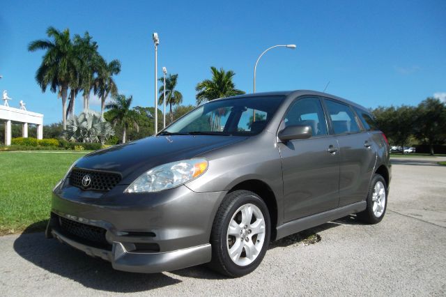 Toyota Matrix 2004 photo 1