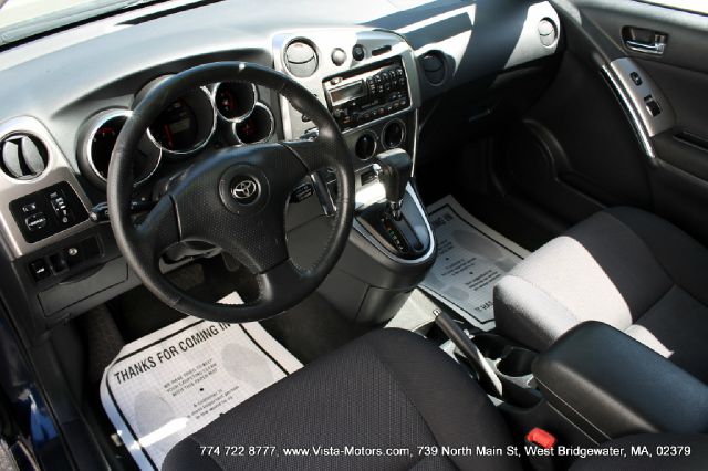 Toyota Matrix 2004 photo 11