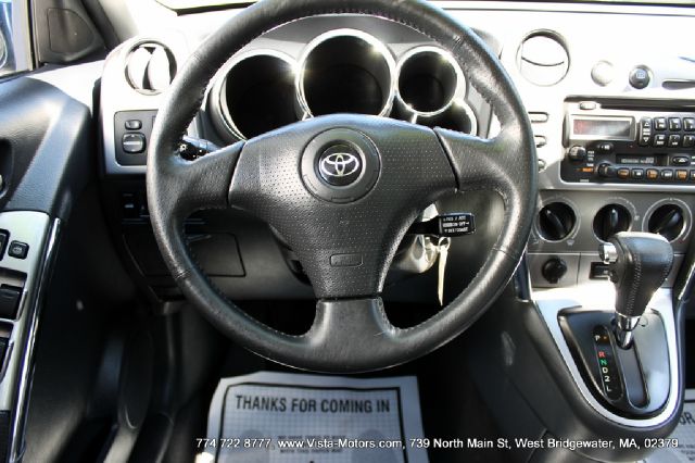 Toyota Matrix 2004 photo 6