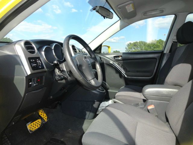 Toyota Matrix 2004 photo 14