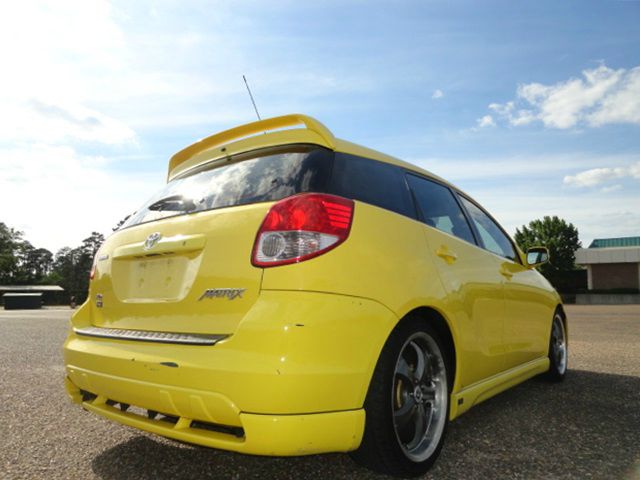 Toyota Matrix 2004 photo 24