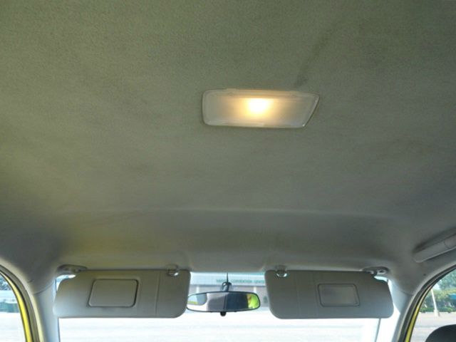 Toyota Matrix 2004 photo 6