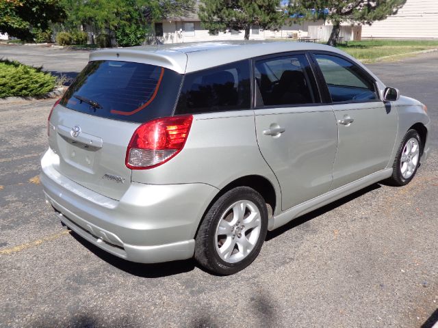 Toyota Matrix 2004 photo 1