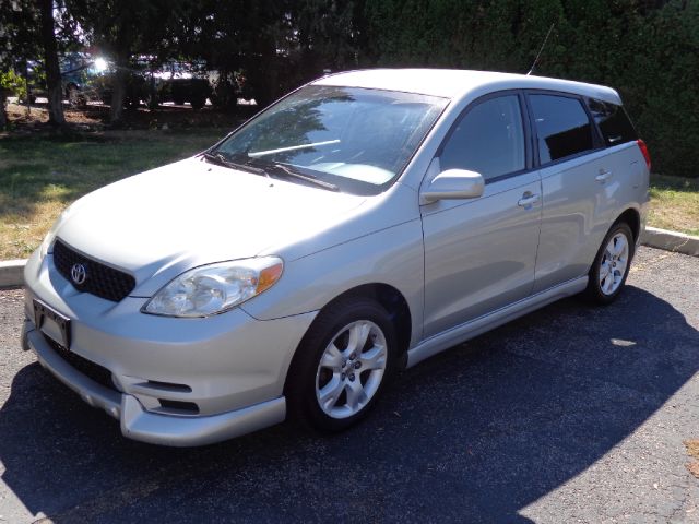 Toyota Matrix 2004 photo 4