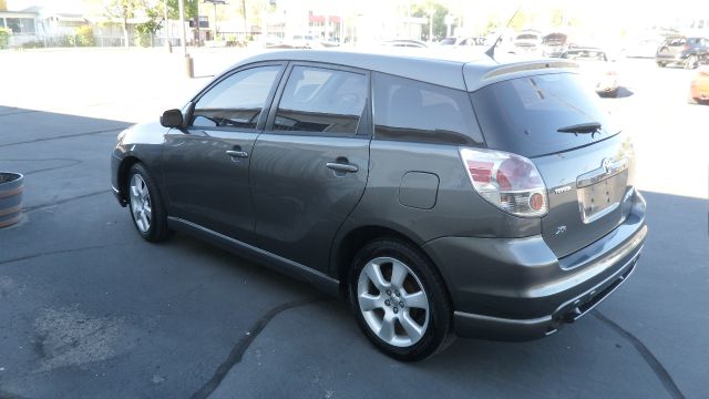 Toyota Matrix 2005 photo 2