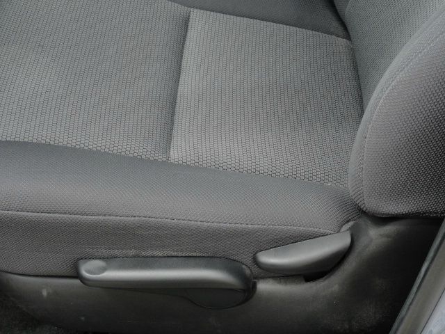 Toyota Matrix 2005 photo 14