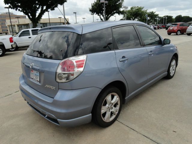 Toyota Matrix 2005 photo 8