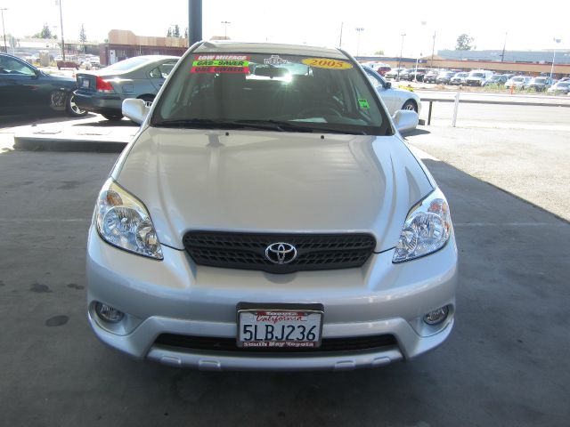 Toyota Matrix 2005 photo 1