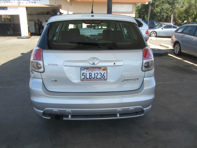 Toyota Matrix 2005 photo 2