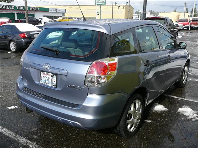 Toyota Matrix 2005 photo 3