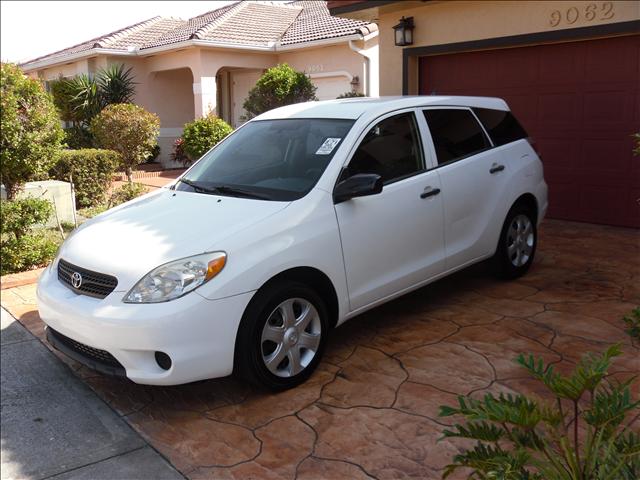 Toyota Matrix 2005 photo 1