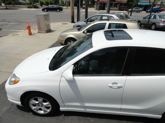 Toyota Matrix 2005 photo 1