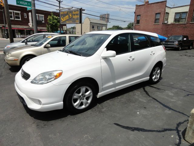 Toyota Matrix 2005 photo 2