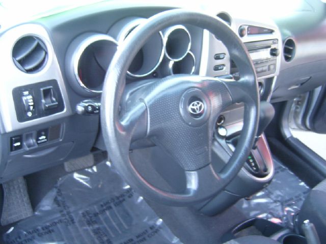 Toyota Matrix 2005 photo 15