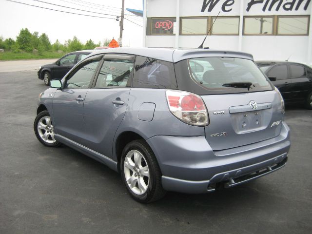 Toyota Matrix 2005 photo 17