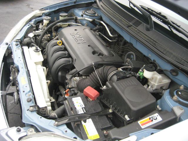 Toyota Matrix 2005 photo 9