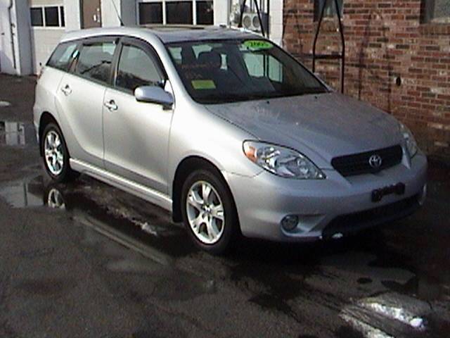 Toyota Matrix AT Sport Utility