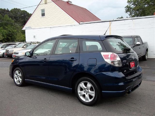 Toyota Matrix 2005 photo 2