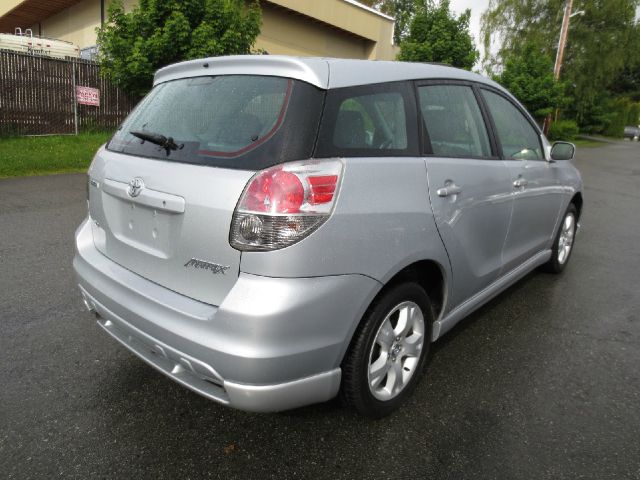 Toyota Matrix 2006 photo 9