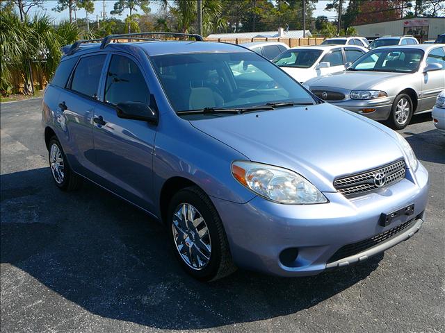 Toyota Matrix XLS Sport Utility