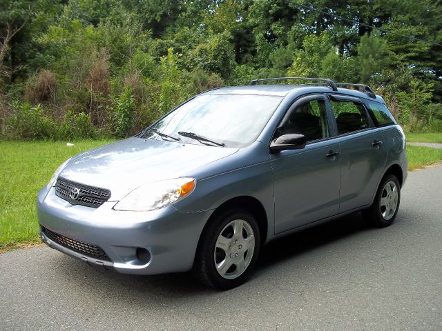 Toyota Matrix 2006 photo 1