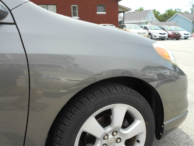 Toyota Matrix 2006 photo 9