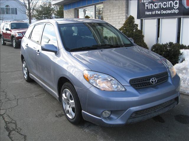 Toyota Matrix XLS Sport Utility