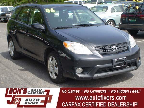 Toyota Matrix XLS Sport Utility