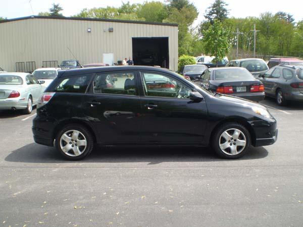 Toyota Matrix 2006 photo 2