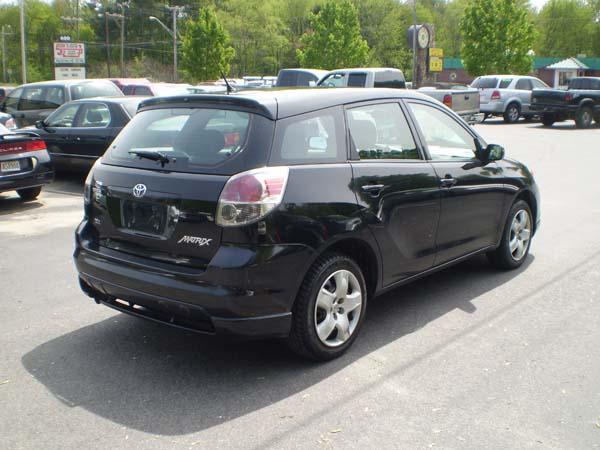 Toyota Matrix 2006 photo 3