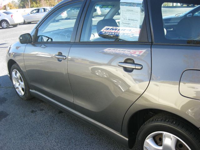 Toyota Matrix 2006 photo 2