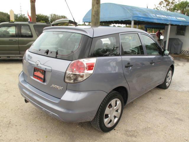 Toyota Matrix 2006 photo 3