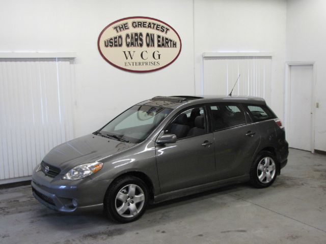 Toyota Matrix 2006 photo 2