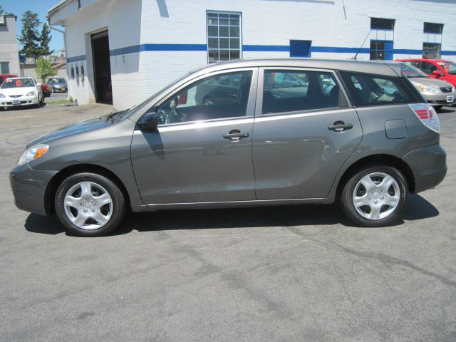 Toyota Matrix Base SUV