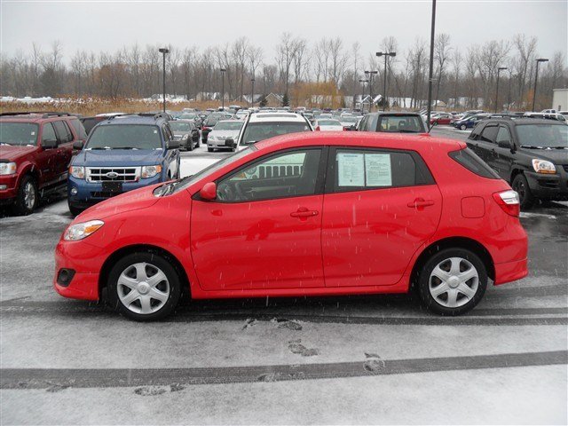 Toyota Matrix 2009 photo 2