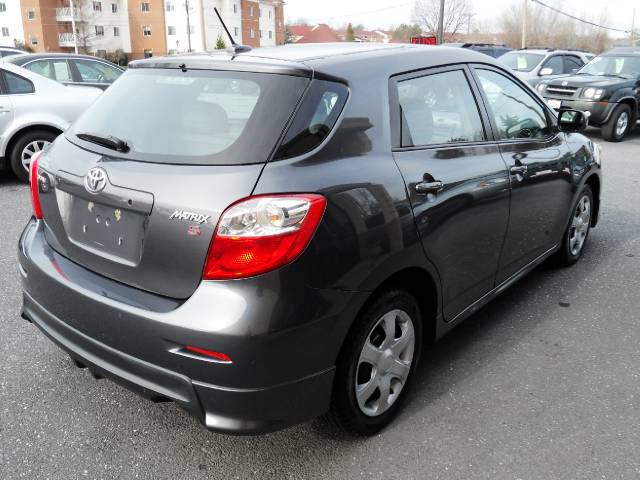 Toyota Matrix 2009 photo 2