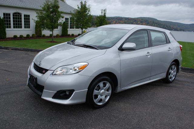 Toyota Matrix 2010 photo 1