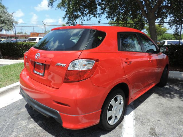 Toyota Matrix 2010 photo 2