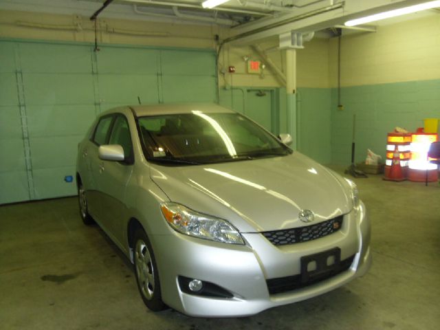 Toyota Matrix 2010 photo 2