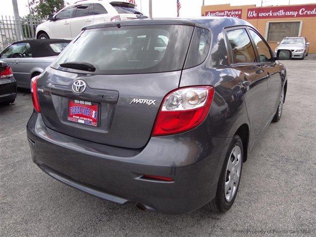 Toyota Matrix 2010 photo 21