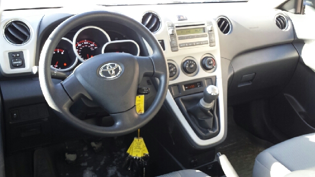 Toyota Matrix 2010 photo 1