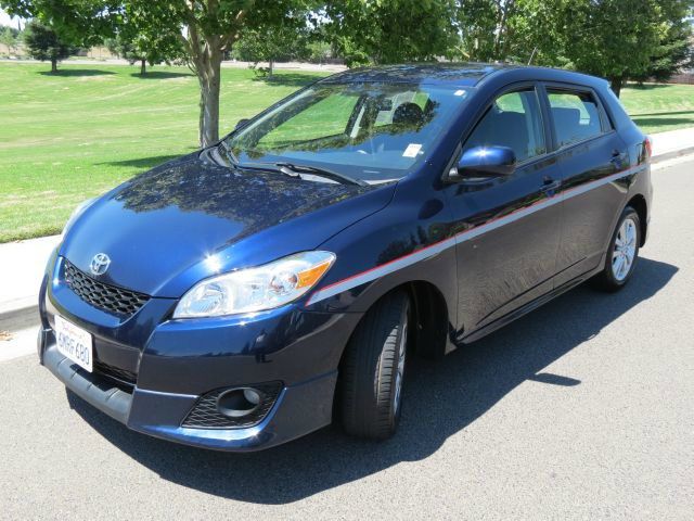 Toyota Matrix 2010 photo 2