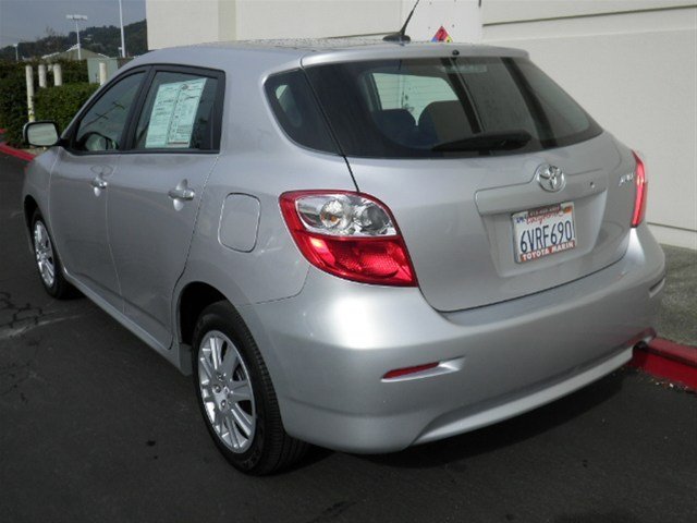 Toyota Matrix 2012 photo 2